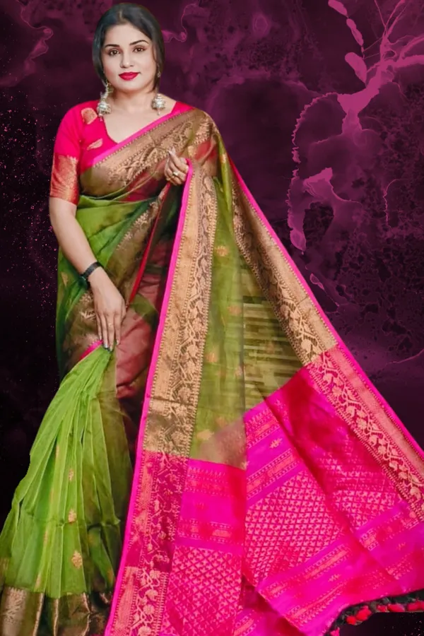 Moss_Green_Muslin_Banarasi_Saree_For_Women_With_Contrast_Pink_Border_Vidisha
