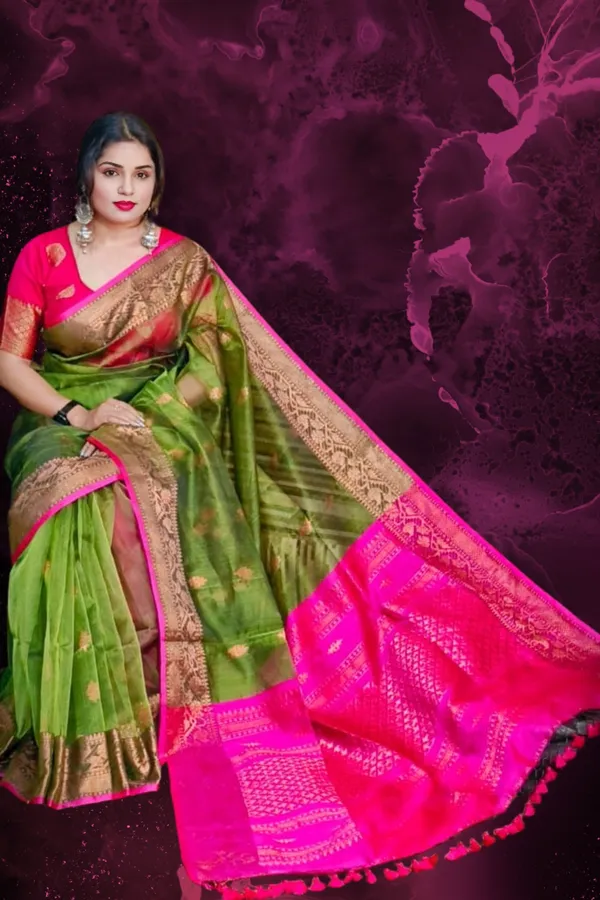 Moss_Green_Muslin_Banarasi_Saree_For_Women_With_Contrast_Pink_Border_Vidisha