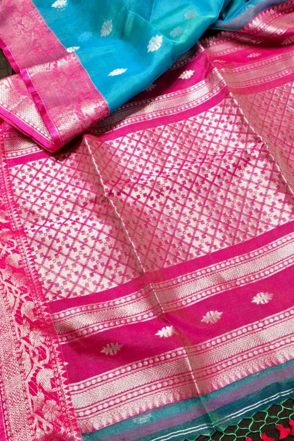 Sea_Green_Muslin_Banarasi_Saree_For_Women_With_Contrast_Pink_Border_Avanti