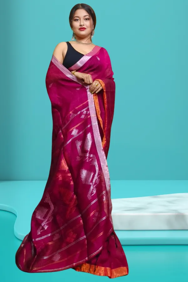 Wine_Linen_Jamdani_With_Ganga_Jamuna_Zari_Border_Saree_For_Women_Tapi