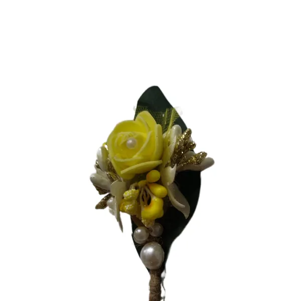 Calixto_Bouquet_Brooch_Of_Yellow_And_White_Color_For_Men_And_Women_,Unisex_Accessory_For_Weddings,_Parties_(_Pack_Of_1)