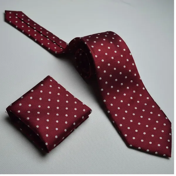 Calixto_Men’s_Burgundy_Polka_Dot_Tie_and_Pocket_Square_Gift_Set_with_Premium_Gift_Box_–_Classic_Woven_Necktie_Hanky_Set_for_Wedding,_Business,_Party,_Formal_Events