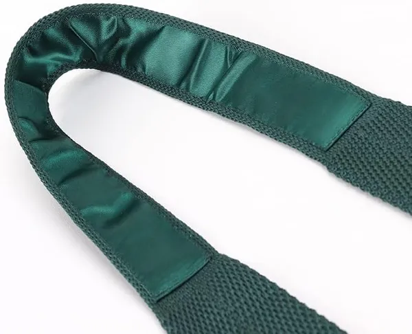 Calixto_Men’s_Knit_Tie_–_Textured_Slim_Necktie_with_Polka_Dots_–_Premium_Woven_Casual_Tie_for_Business,_Wedding_&_Formal_Wear_(Green_with_Red_Dots)