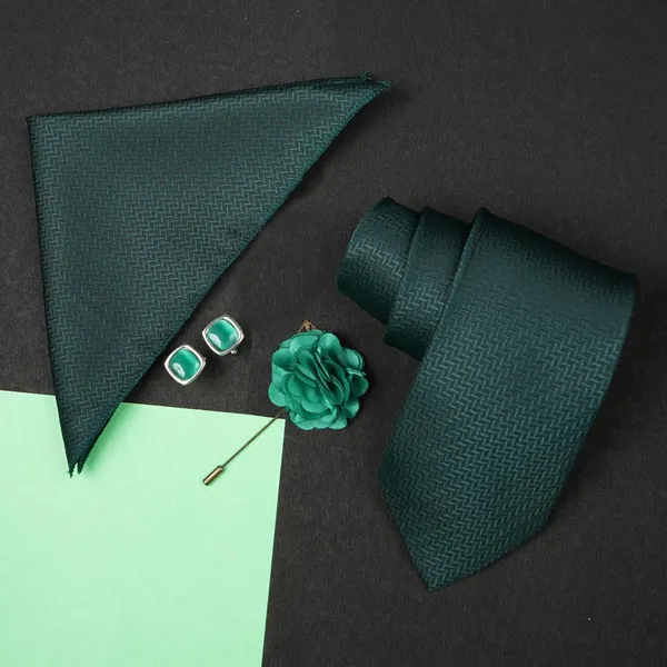 Calixto_Green_Mens_Microfiber_Criss_Cross_Pattern_Necktie_Gift_Set_With_Pocket_Square_Cufflinks_&_Brooch_Pin_Formal_Tie_With_Leatherite_Box|_Leather_Gift_Box
