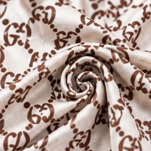 Unisex_Silk-Feel_Satin_Scarf_&_Ascot_for_Men_and_Women_–_Elegant_Beige_&_Brown_Interlocking_Chain_Print_Neckerchief,_Vintage_Cravat_Tie,_Multi-Purpose_Headband,_Hair_Wrap,_and_Fashion_Neck_Scarf