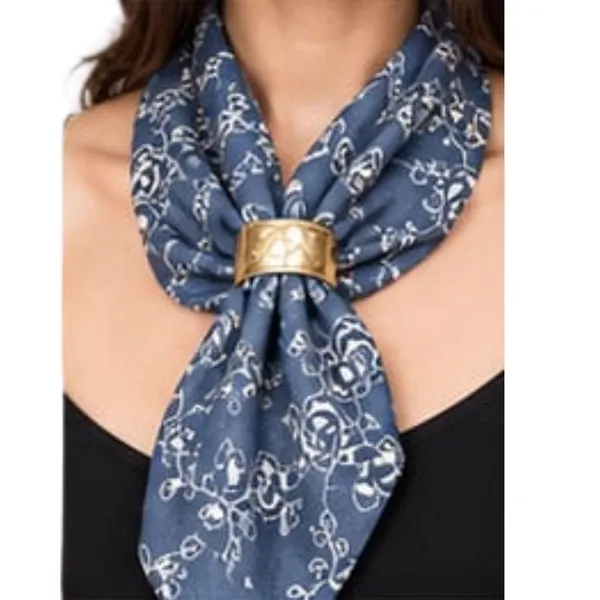 Unisex_Silk-Feel_Satin_Scarf_&_Ascot_for_Men_and_Women_–_Elegant_Blue_&_White_Floral_Vine_Print_Neckerchief,_Vintage_Cravat_Tie,_Multi-Purpose_Headband,_Hair_Wrap,_and_Fashion_Neck_Scarf_(90x_90cm)