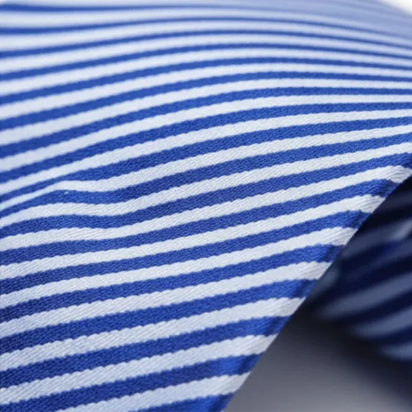 Blue_Lean_Stripes_Design,_Poly_Cotton_Smooth_Fabric,Neck_Tie_With_Pocket_Square