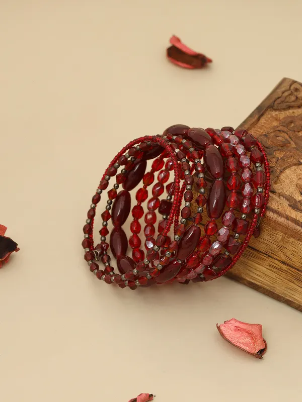 Shades_of_Red_Contemporary_Spiral_Bracelet