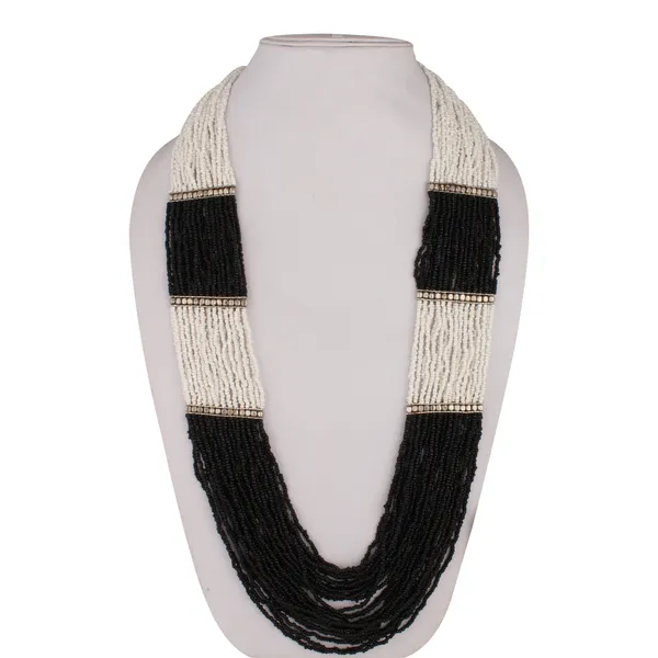 Multistrand_necklace