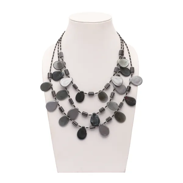 Shimmering_Slate_Necklace