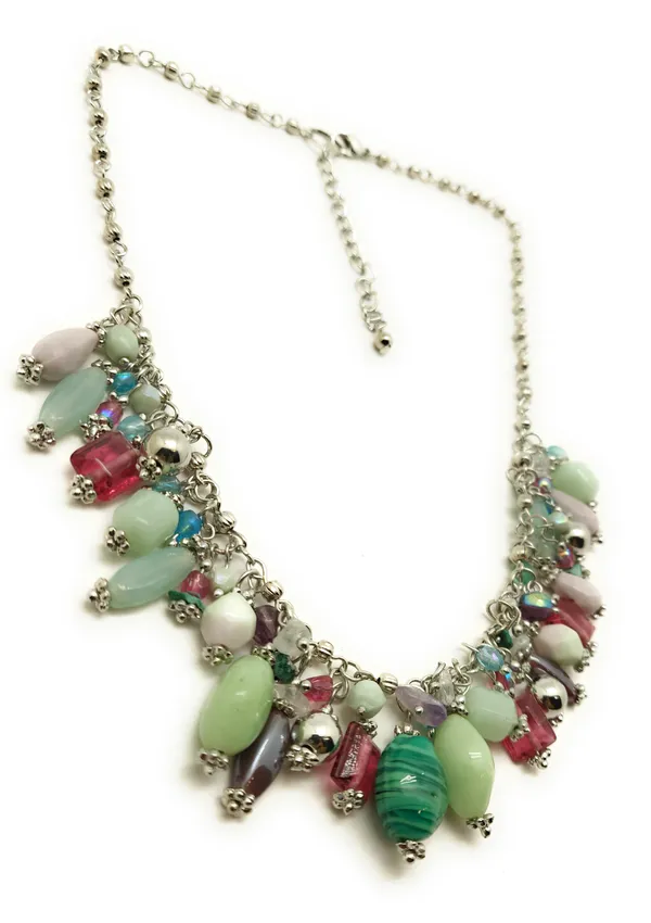 Glimmering_Cascade_Necklace