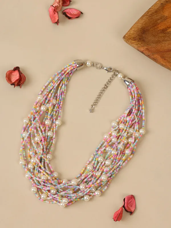 Multistrand_beaded_necklace