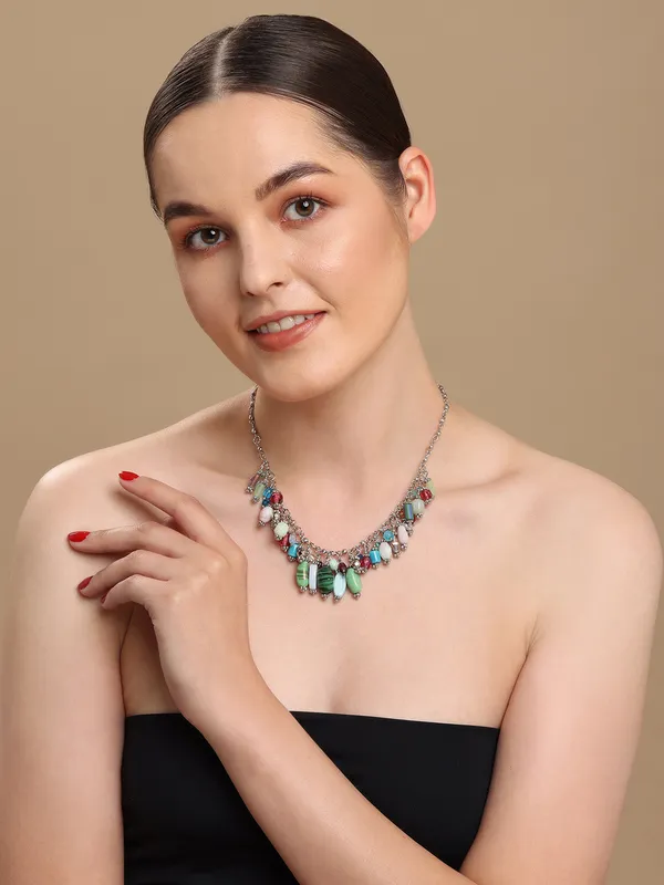 Glimmering_Cascade_Necklace