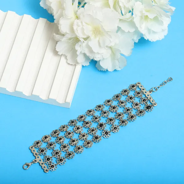 Oxidized_Silver_Ethnic_Fancy_Flower_Bracelet_For_Women