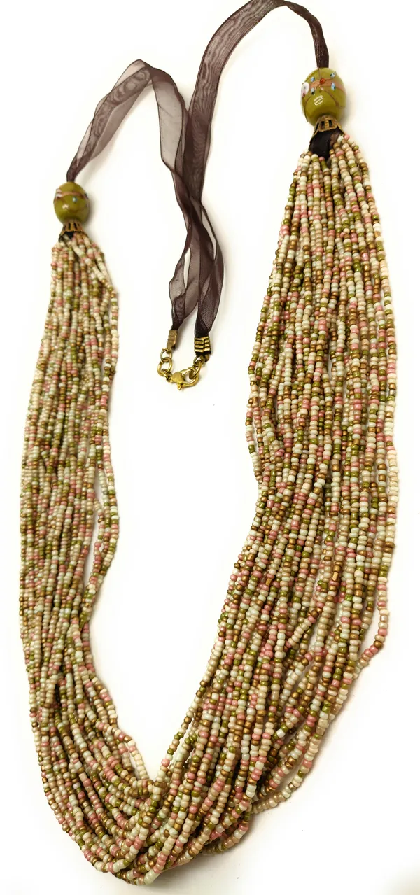 Golden_-Olive_Glamour_Necklace