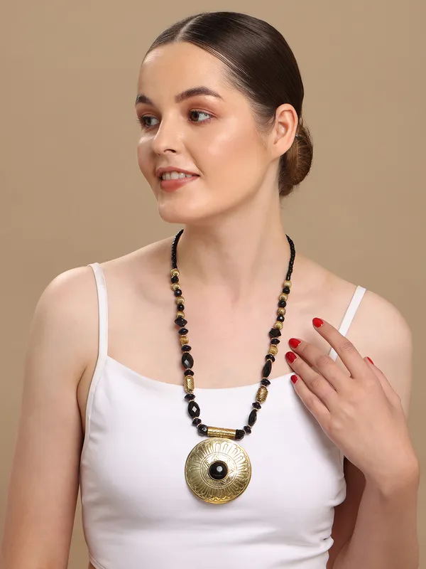 Ethnic_tribal_pendant_necklace