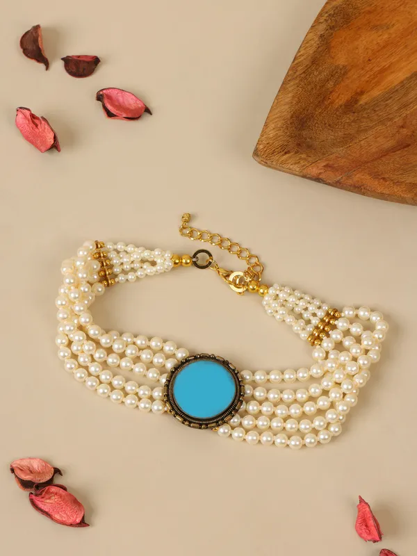 Azure_Embrace_Choker_Necklace