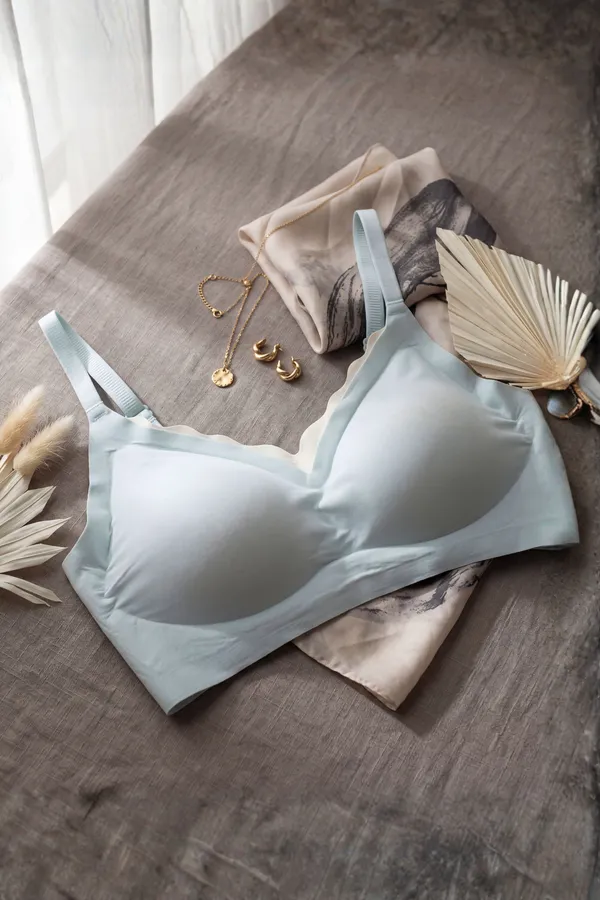 Whisper_Fit_Blue_Bra