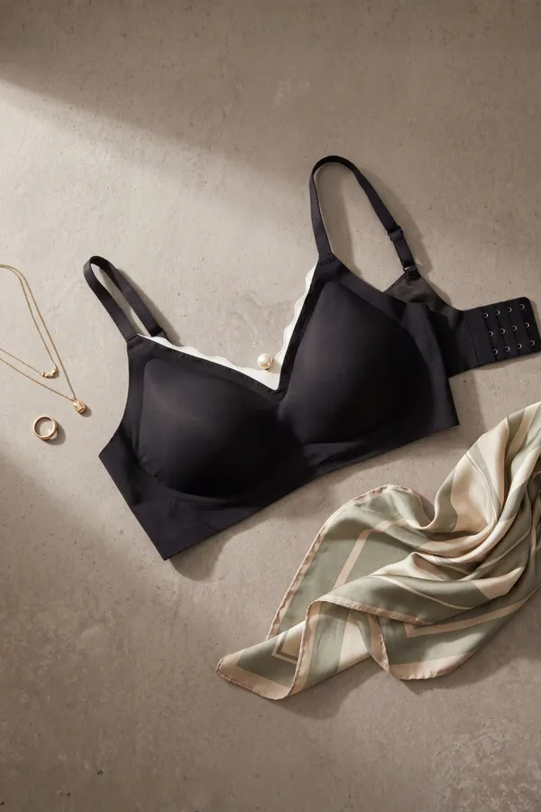 Whisper_Fit_Black_Bra