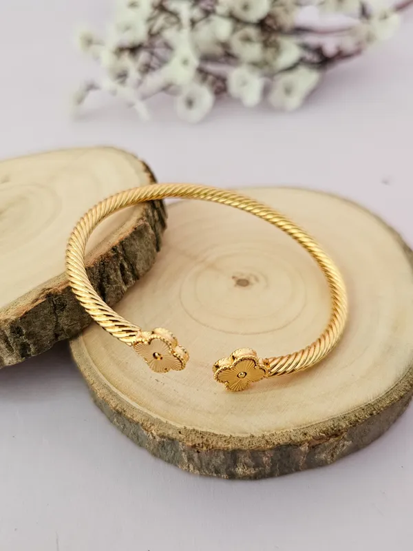 Gold_Plated_18K_Micro_Lucky_Clover_Bracelet_For_Women