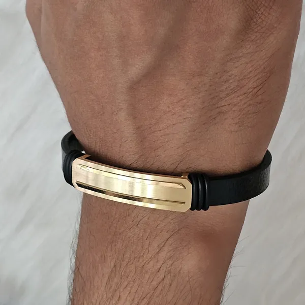 Black_&_Golden_Leather_Titans_Grip_Bracelet_For_Men