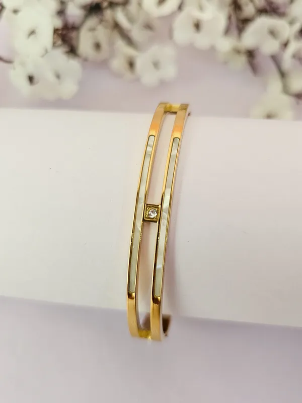 Gold_Plated_18K_Micro_Golden_Strands_Bracelet_For_Women