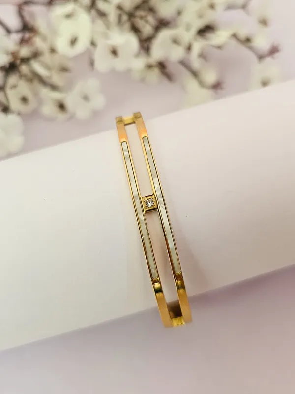 Gold_Plated_18K_Micro_Golden_Strands_Bracelet_For_Women