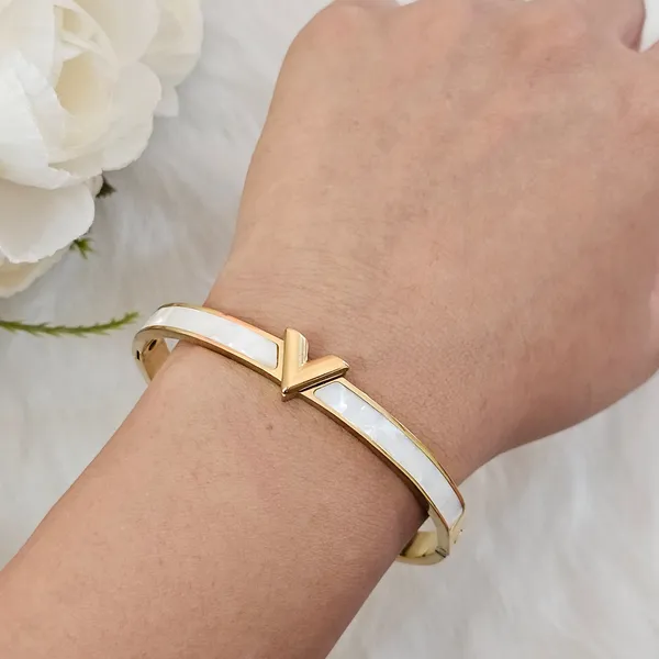 Gold_Plated_18K_Micro_Chevron_Chic_Bracelet_For_Women