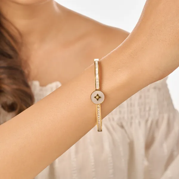 Gold_Plated_18K_Micro_Simple_Sparkle_Bracelet_For_Women
