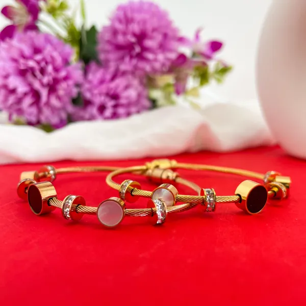 Gold_Plated_18K_Micro_Magnetic_Bracelet_For_Women