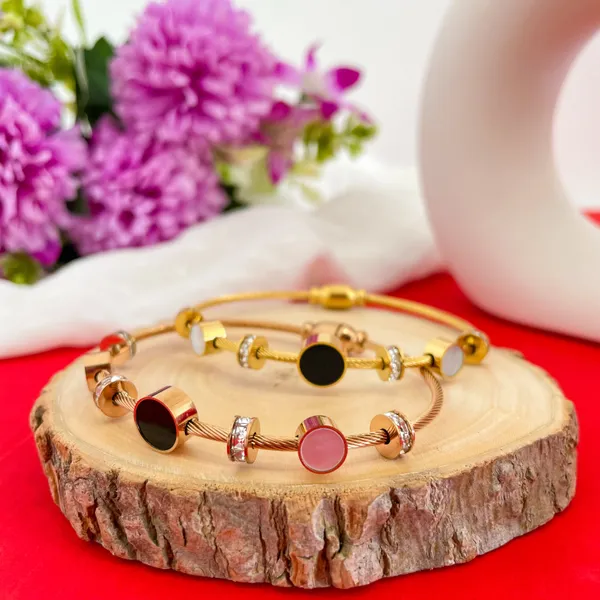 Rose_Gold_Plated_18K_Micro_Magnetic_Bracelet_For_Women
