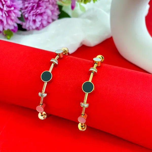 Rose_Gold_Plated_18K_Micro_Magnetic_Bracelet_For_Women