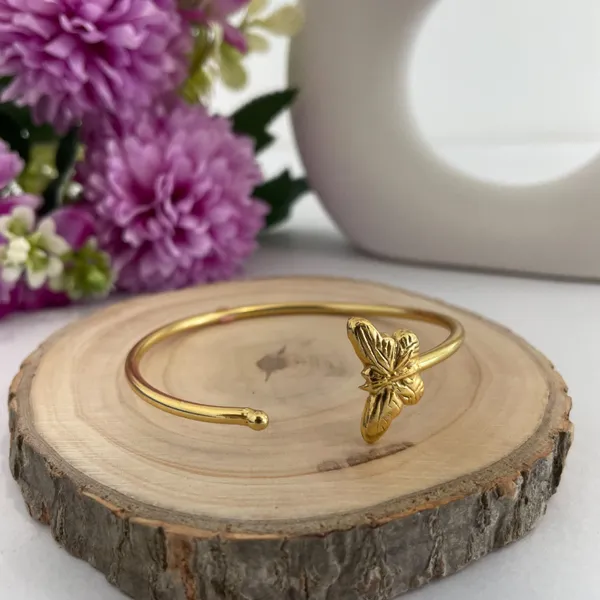 Golden_Handmade_Brass_Butterfly_Bracelet_For_Women