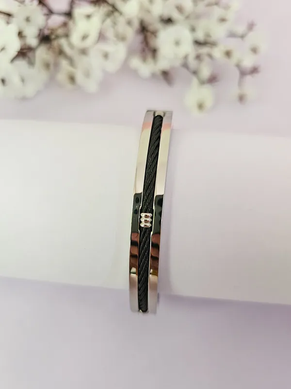 Silver_Silver_Brilliant_Line_Bracelet_For_Men