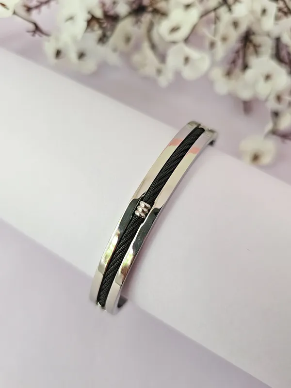 Silver_Silver_Brilliant_Line_Bracelet_For_Men
