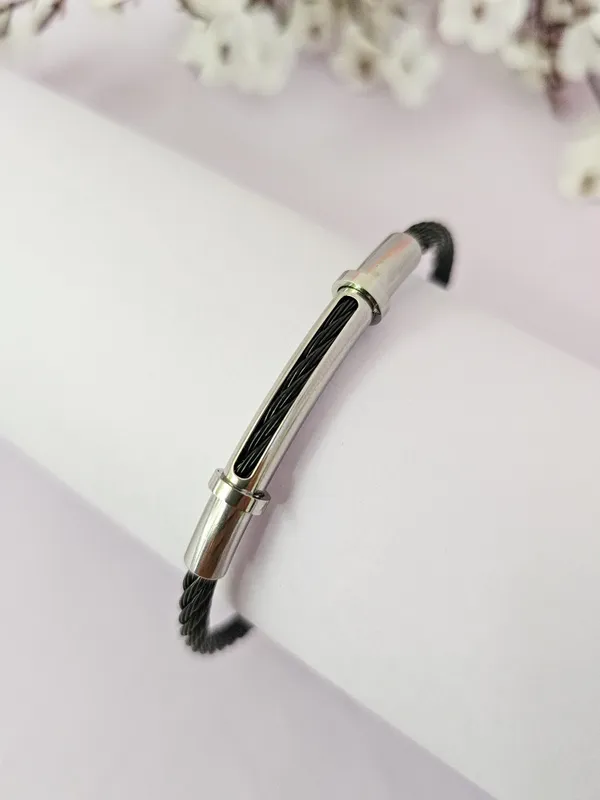 Silver_&_Black_Silver_Black_Titanium_Bracelet_For_Men