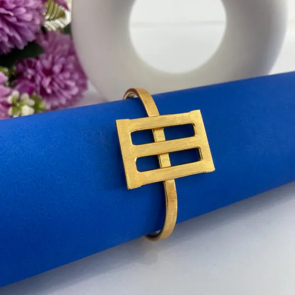 Golden_Handmade_Brass_Solid_Flag_Bracelet_For_Women