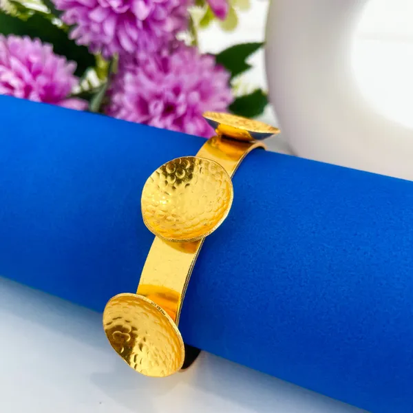 Golden_Handmade_Brass_Hammered_Plate_Bracelet_For_Women