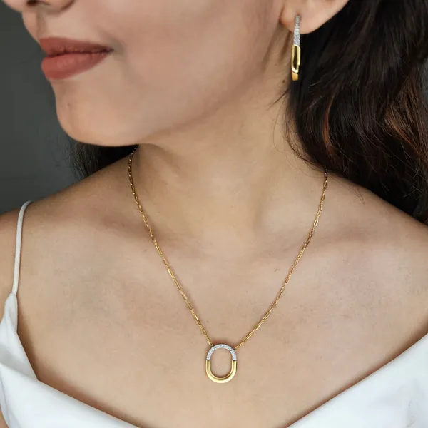 Gold_Plated_18K_Micro_Upright_Necklace_For_Women