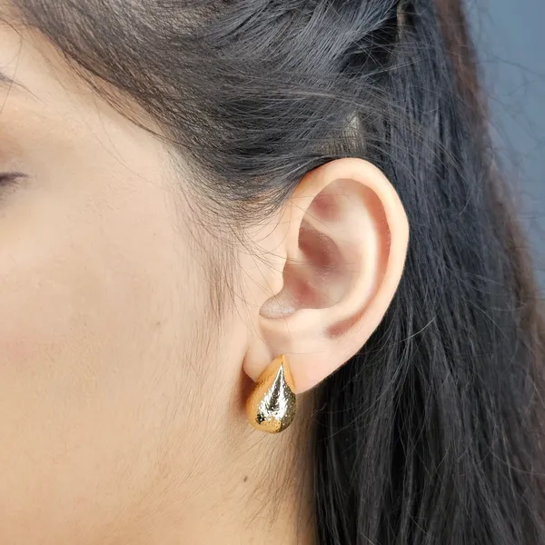 Gold_And_Silver_Plated_18K_Teardrop_Earring_For_Women