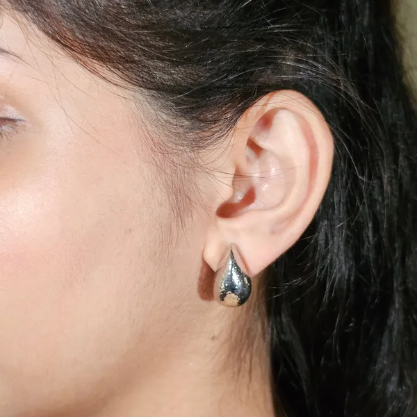 Gold_And_Silver_Plated_18K_Teardrop_Earring_For_Women