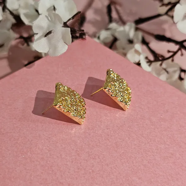 Gold_Plated_18K_Micro_Hammered_Square_Earring_For_Women