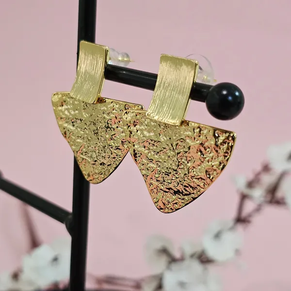 Gold_Plated_18K_Micro_Triangle_Hammered_Drops_For_Women