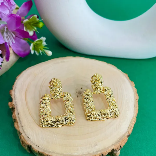 Gold_Plated_18K_Micro_Square_Hammered_Earrings_For_Women