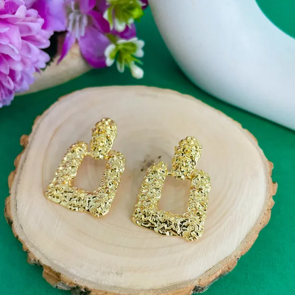 Gold_Plated_18K_Micro_Square_Hammered_Earrings_For_Women