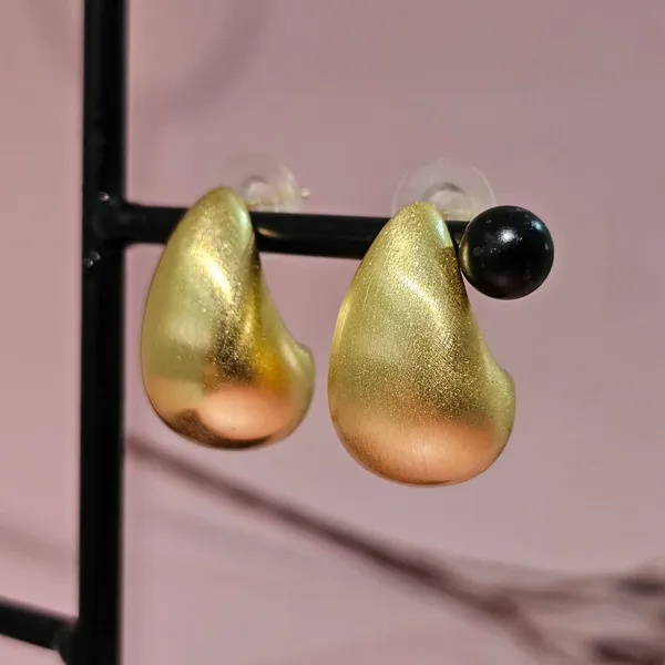 Gold_Plated_18K_Micro_Pear_Shape_Studs_For_Women