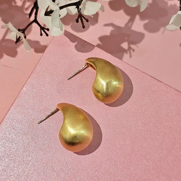 Gold_Plated_18K_Micro_Pear_Shape_Studs_For_Women