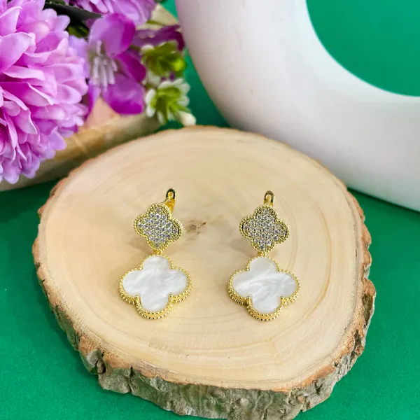 Gold_Plated_18K_Micro_Clover_Mop_Hanging_For_Women