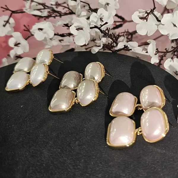 Beige_Gold_Plated_18K_Micro_Luminous_Pearl_Earrings_For_Women