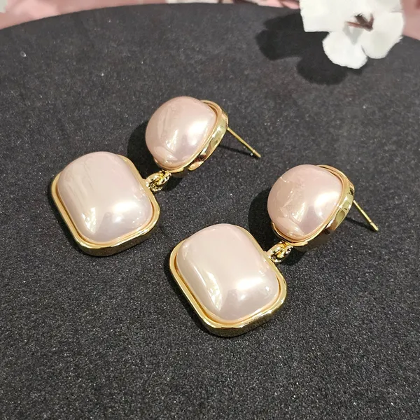 Beige_Gold_Plated_18K_Micro_Luminous_Pearl_Earrings_For_Women